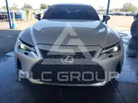 2021 Lexus IS фото