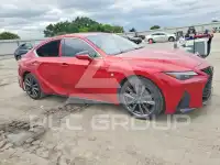 2021 Lexus IS photo