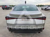 2021 Lexus IS photo