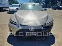2021 Lexus IS фото