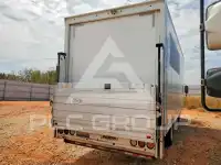 2021 Isuzu NPR фото