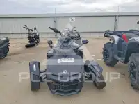 2021 Can-AM SPYDER фото