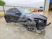 2021 Aston Martin DBX фото