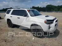 2021 Toyota 4 RUNNER photo