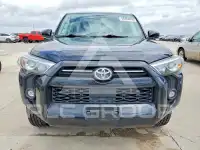 2021 Toyota 4 RUNNER photo