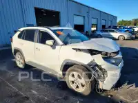 2021 Toyota RAV4 фото