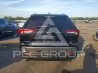 2021 Toyota RAV4 фото