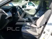 2021 Toyota RAV4 фото