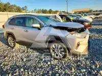 2021 Toyota RAV4 фото