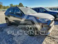 2021 Toyota RAV4 фото