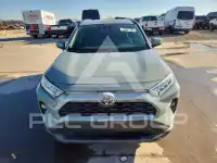 2021 Toyota RAV4 фото