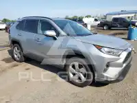 2021 Toyota RAV4 фото