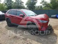 2021 Toyota RAV4 фото