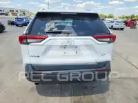2021 Toyota RAV4 фото