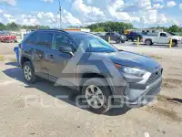 2021 Toyota RAV4 фото