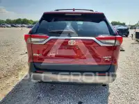 2021 Toyota RAV4 фото