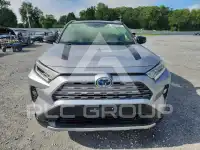2021 Toyota RAV4 photo