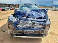 2021 Toyota RAV4 фото