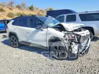2021 Toyota RAV4 фото