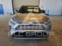 2021 Toyota RAV4 фото
