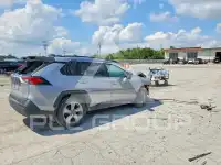2021 Toyota RAV4 фото