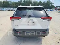 2021 Toyota RAV4 фото