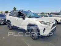 2021 Toyota RAV4 фото
