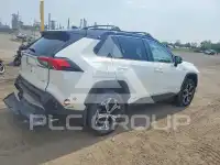2021 Toyota RAV4 photo