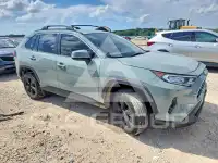 2021 Toyota RAV4 фото