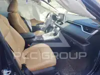 2021 Toyota RAV4 фото