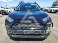 2021 Toyota RAV4 фото