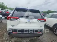 2021 Toyota RAV4 фото