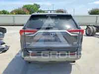 2021 Toyota RAV4 photo