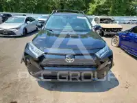 2021 Toyota RAV4 фото
