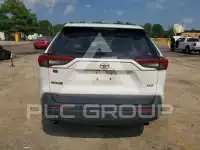 2021 Toyota RAV4 фото