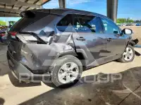 2021 Toyota RAV4 фото