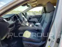 2021 Toyota RAV4 фото