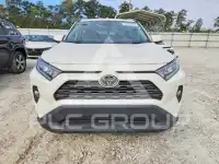 2021 Toyota RAV4 фото