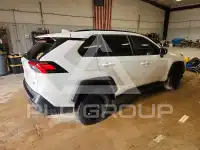 2021 Toyota RAV4 фото
