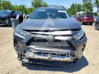 2021 Toyota RAV4 фото