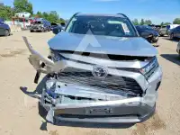 2021 Toyota RAV4 фото