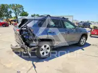 2021 Toyota RAV4 фото