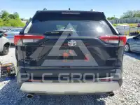 2021 Toyota RAV4 фото