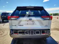 2021 Toyota RAV4 фото