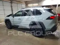 2021 Toyota RAV4 фото
