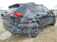 2021 Toyota RAV4 фото
