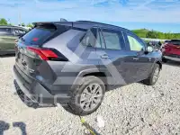 2021 Toyota RAV4 photo