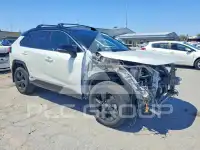 2021 Toyota RAV4 фото
