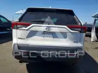 2021 Toyota RAV4 фото