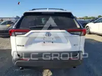 2021 Toyota RAV4 фото